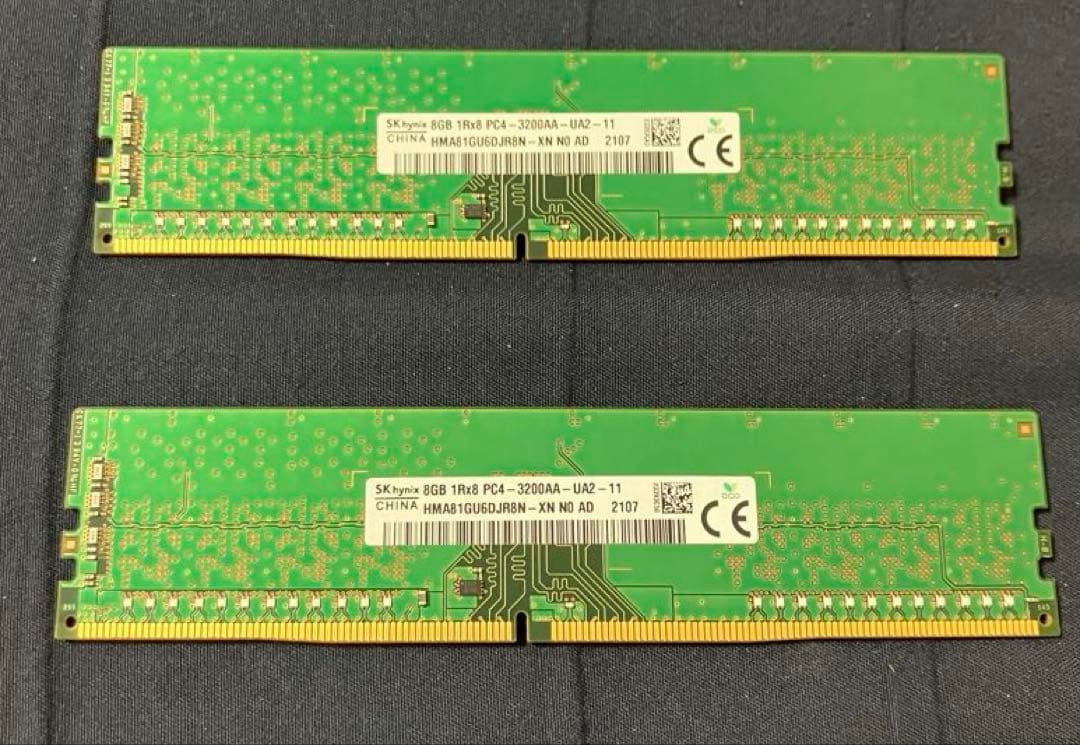 SK hynix DDR4 メモリ　8GB x2枚組（16GB）