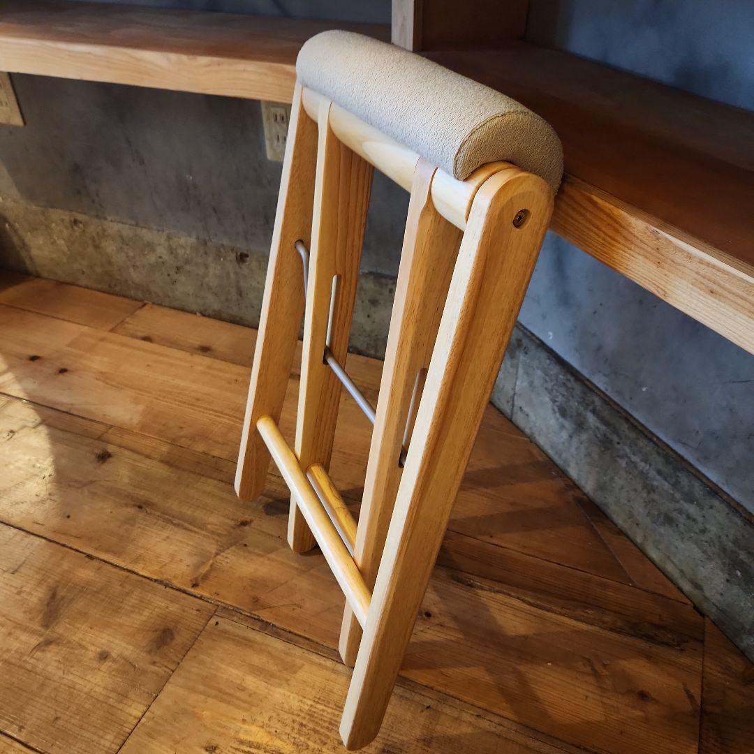 木製カウンターチェア 布製クッション付き