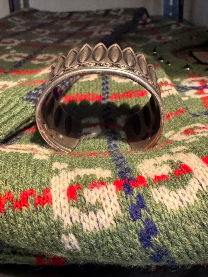 コディサンダーソン　フェザーバングル