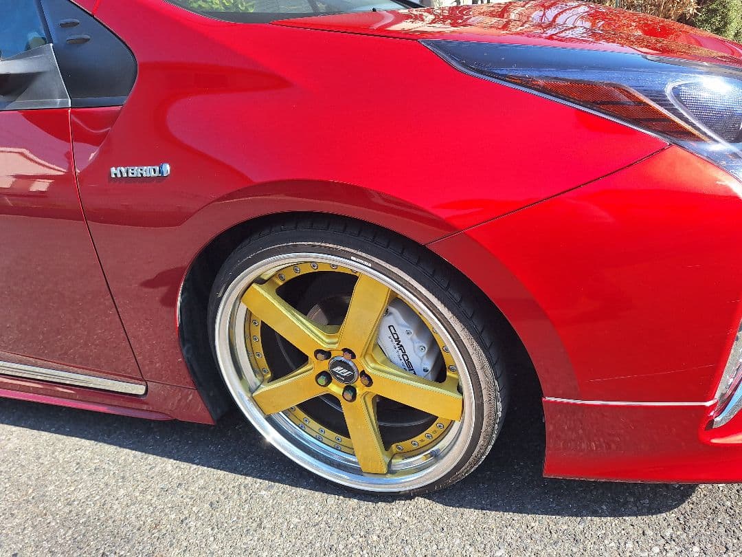 50プリウス　白ブレーキキャリパーカバーCOMPOSITE 4個セット