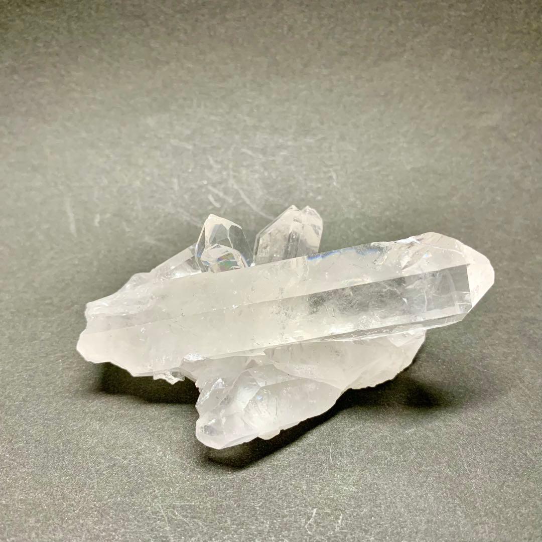 【龍神様の霊石】ミナスジェライス州産 虹入り 水晶クラスター【霊水の水晶】