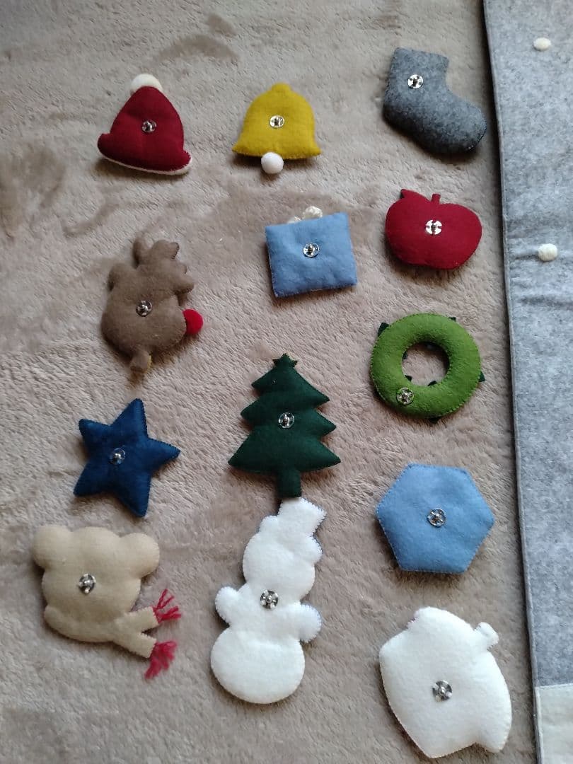 ファミリア　familiar　クリスマスタペストリー