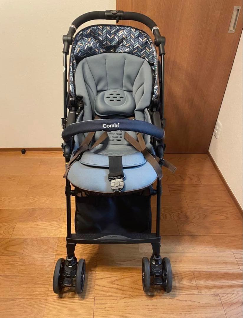 combiベビーカー　スゴカル α 4キャス compact