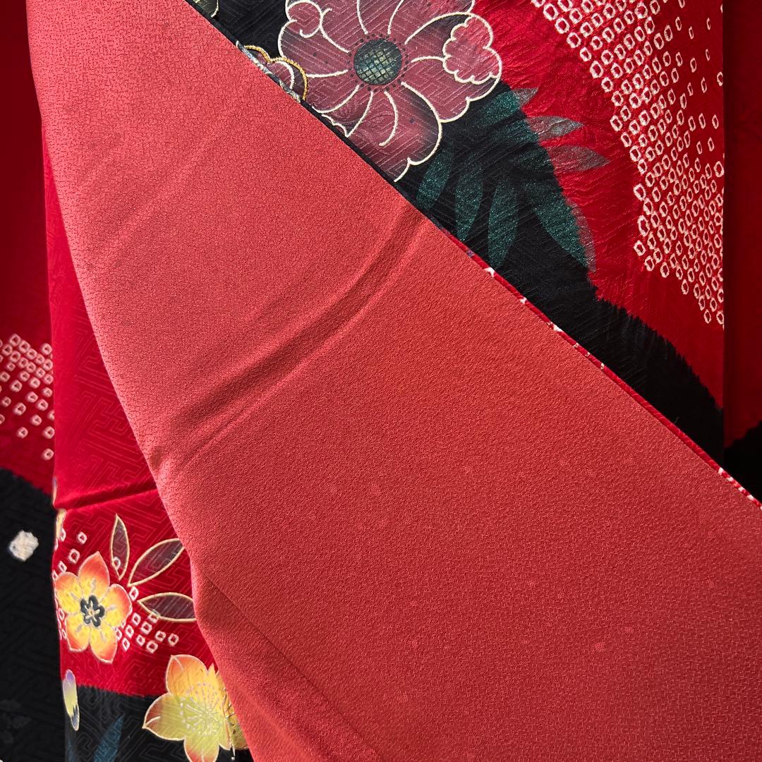 341 振袖フルセット 正絹 赤 黒 金 絞り 辻が花 金彩 駒刺繍 染め分け