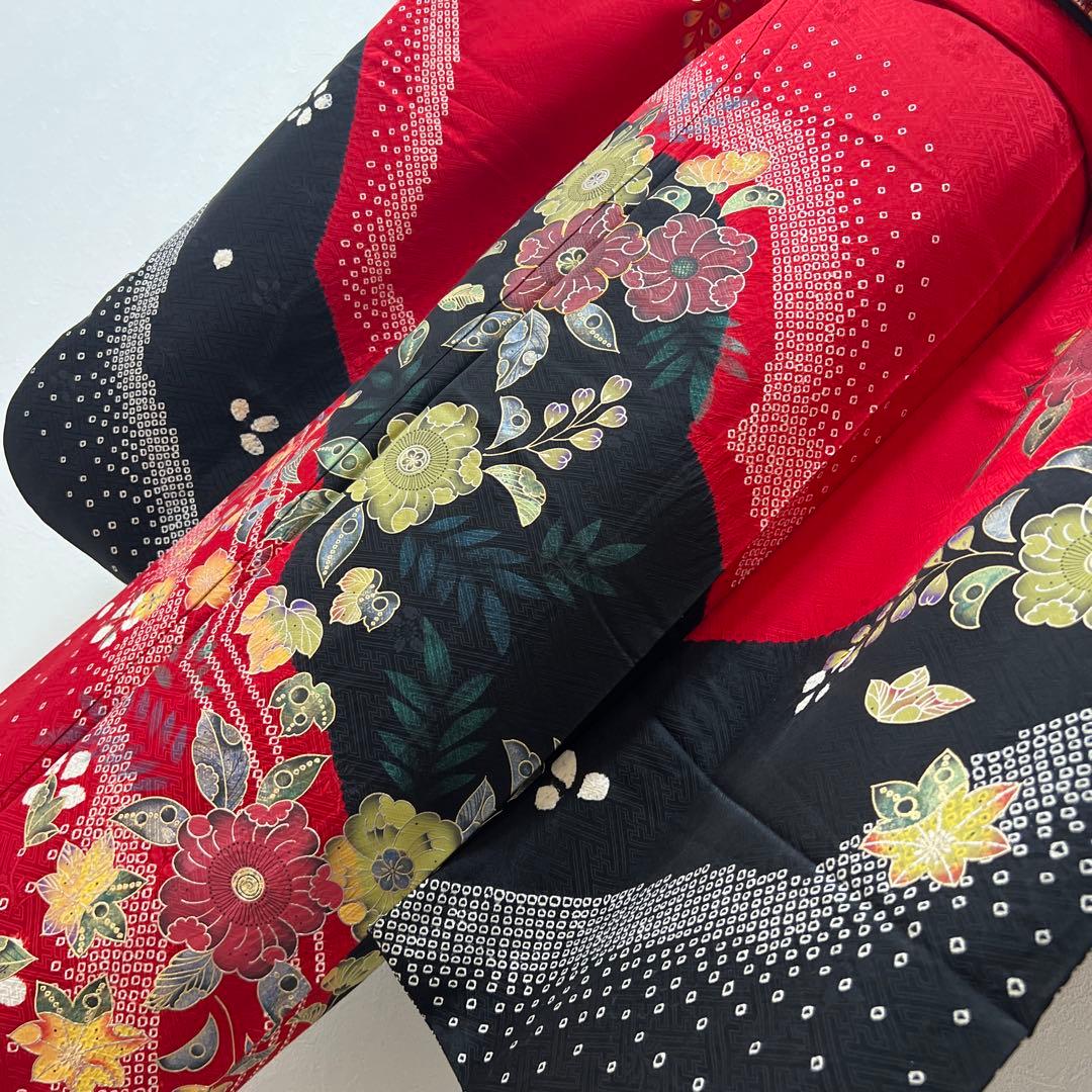 341 振袖フルセット 正絹 赤 黒 金 絞り 辻が花 金彩 駒刺繍 染め分け