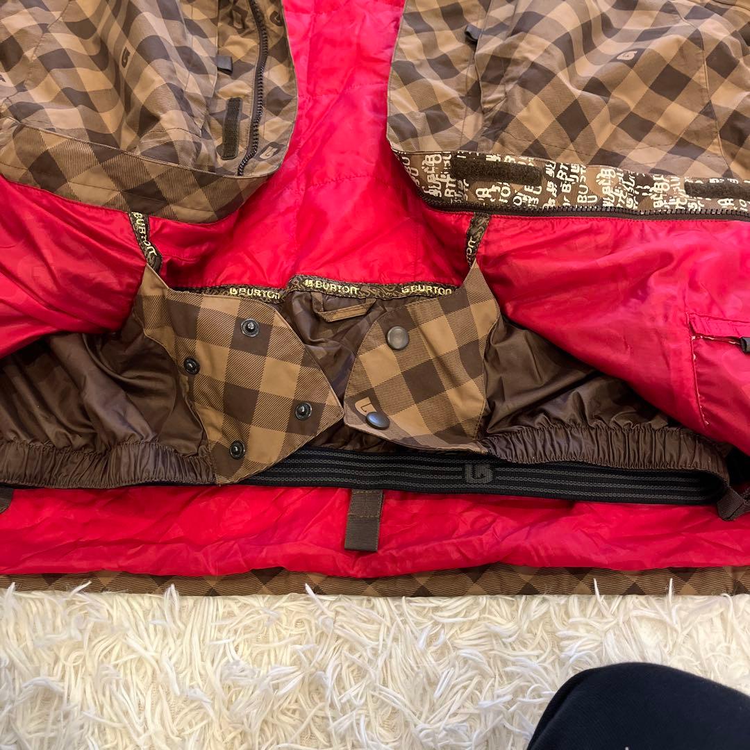 Burton スノーボードウェア 上下セット ジャケットＬサイズ パンツMサイズ