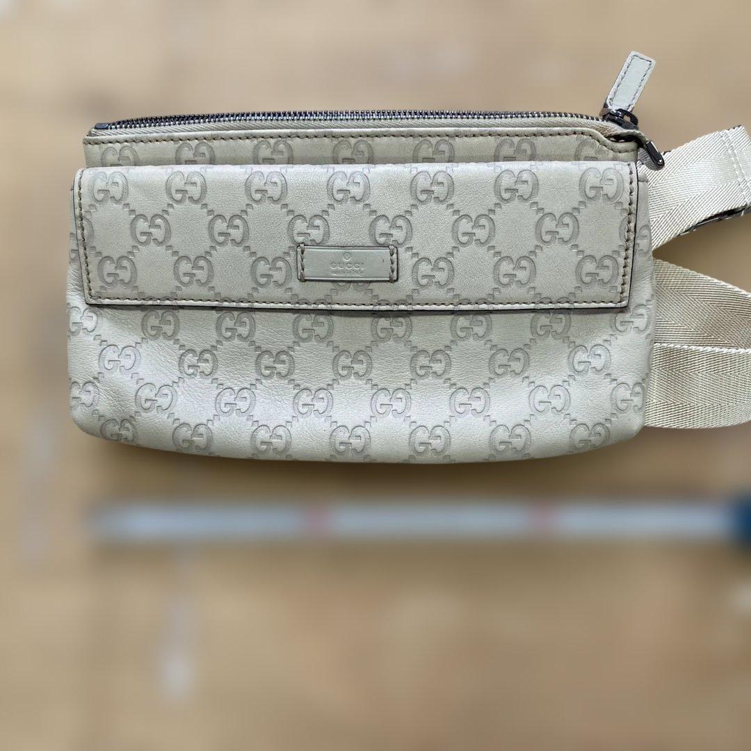 GUCCI ベージュ レザー ボディバッグ・ウエストポーチ