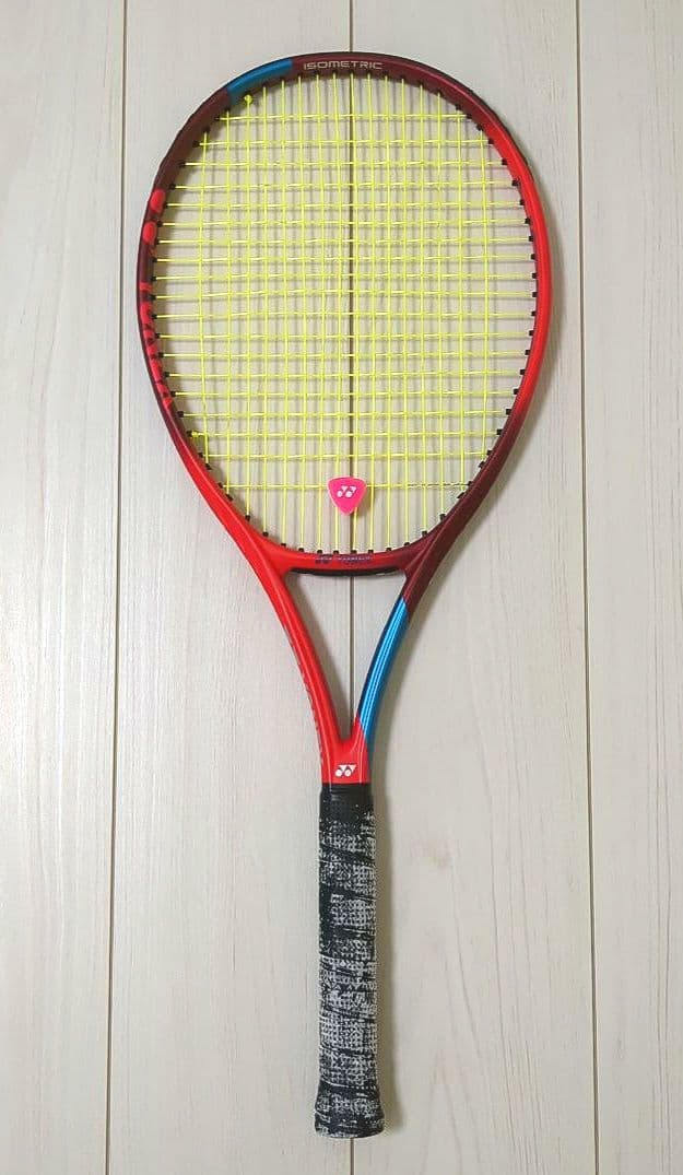 つ　　YONEX/ VCORE98 2021 （＋おまけ）振動止め、ラケッ