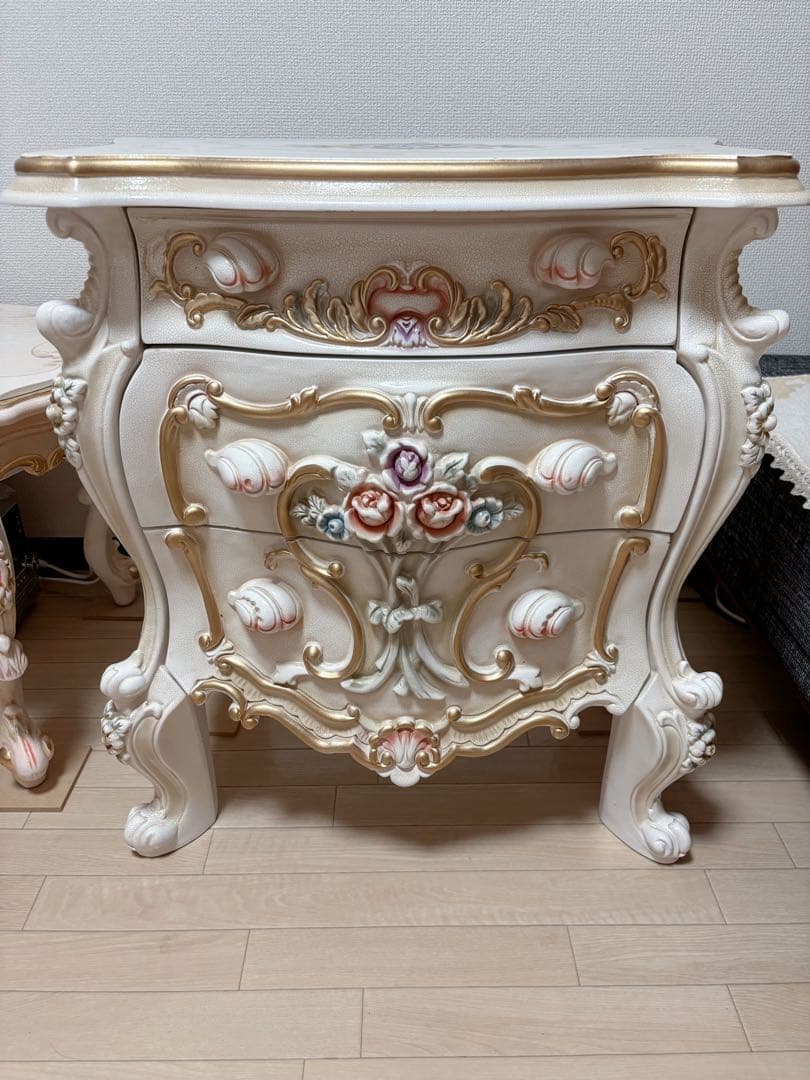 ロココ調　サイドテーブル チェスト アンティーク　猫脚 姫家具