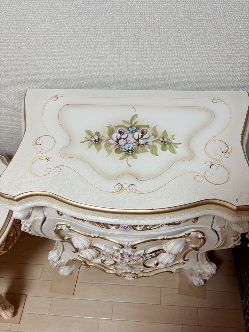 ロココ調　サイドテーブル チェスト アンティーク　猫脚 姫家具