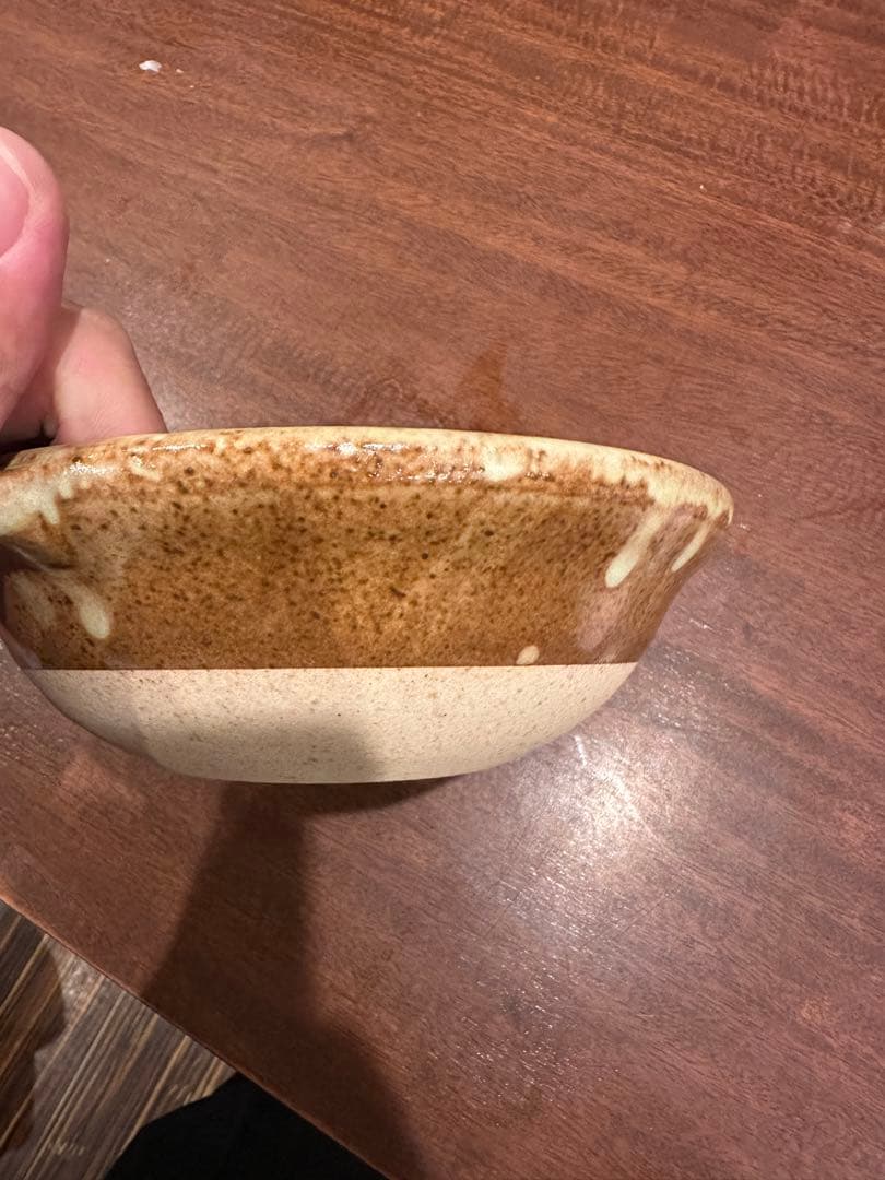 ベージュ陶器製土鍋 18cm 10枚あります。