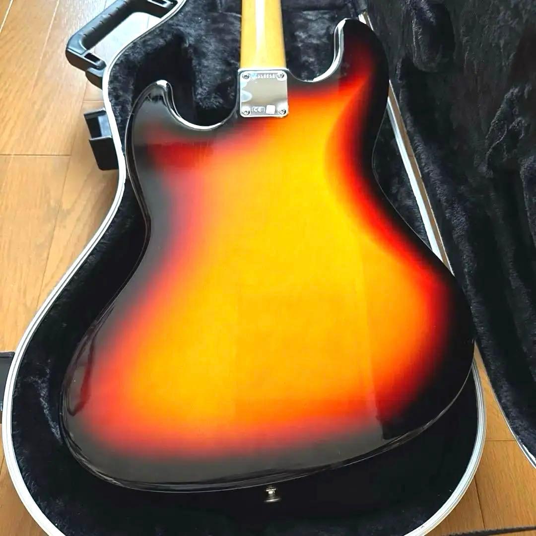 ベース Fender New American Vintage 64 Jazz Bass