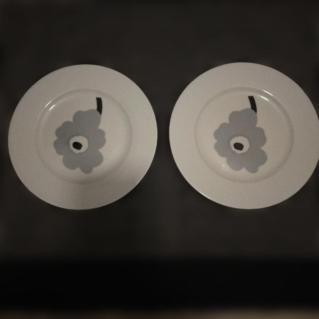 マリメッコ プレート２枚組み♡50周年記念モデル (未使用に近い)