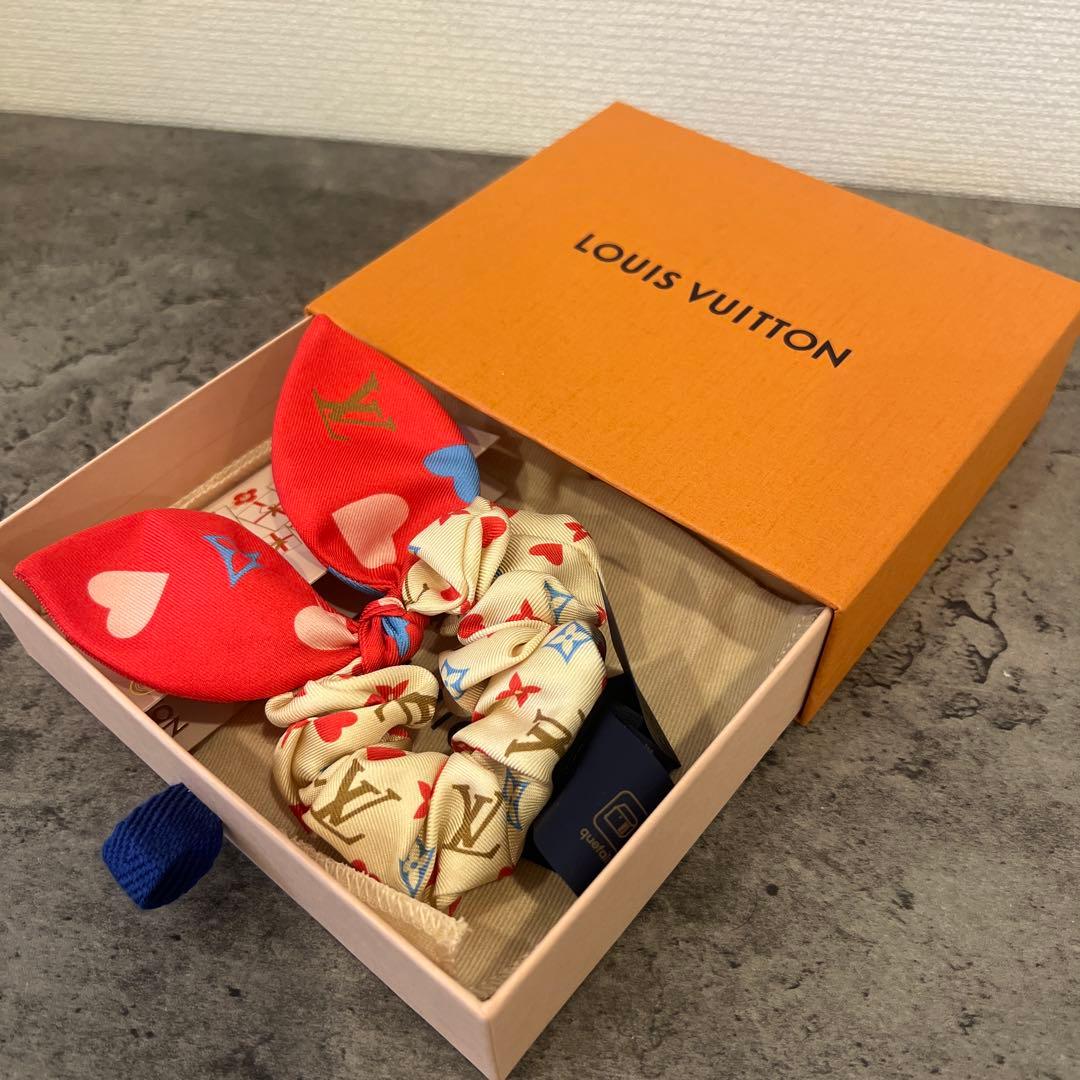 LOUIS VUITTON ハートデザイン ヘアゴム