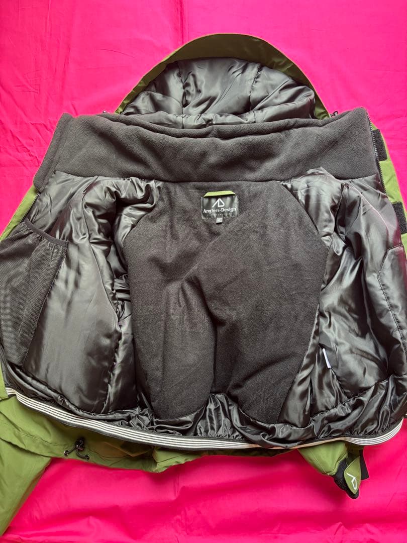 アングラーズデザイン　ウェーディングヒートジャケットオリーブ　Mサイズ　送料込み