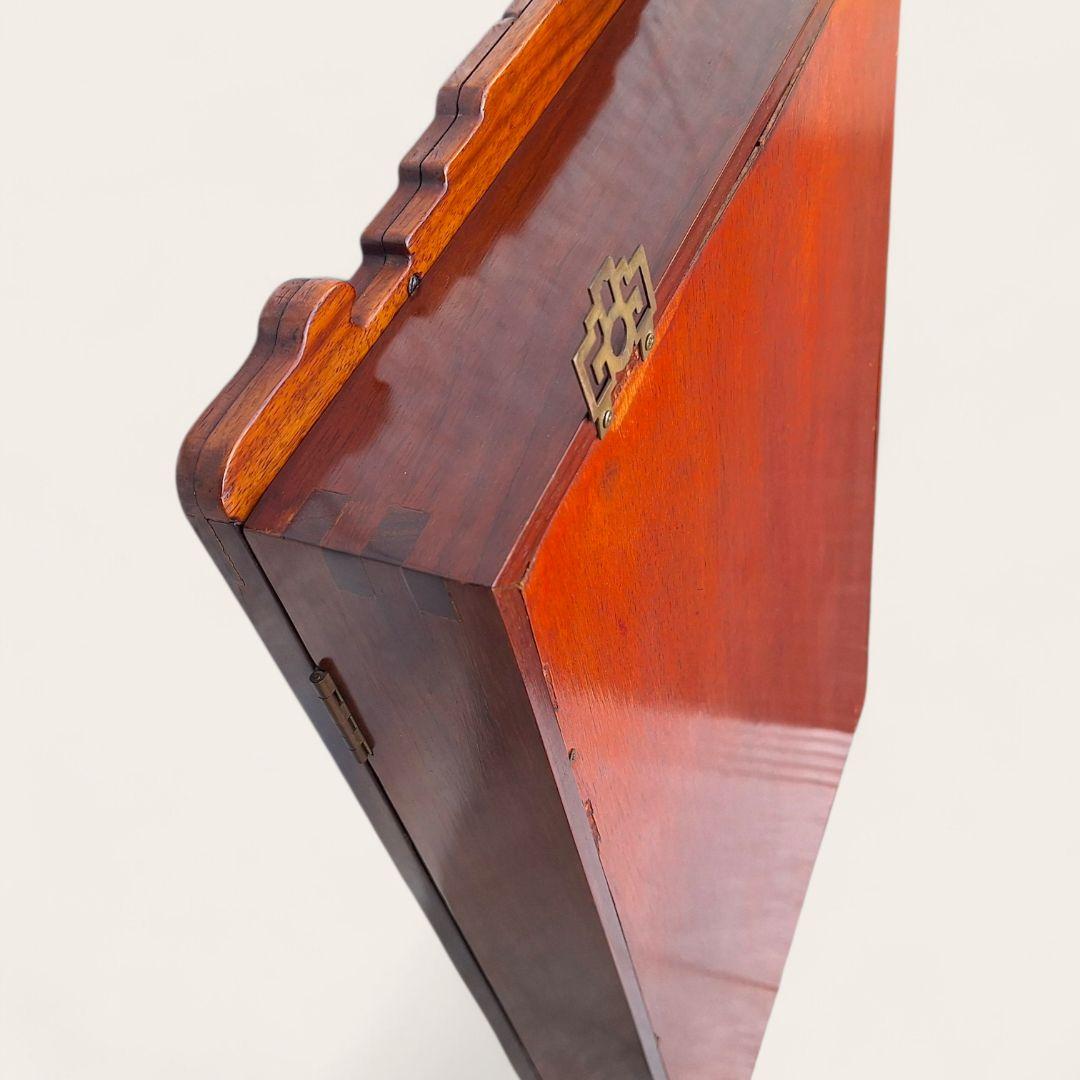 唐木 壁掛け飾り棚 ガラスキュリオ 中国家具 花梨調 77cm