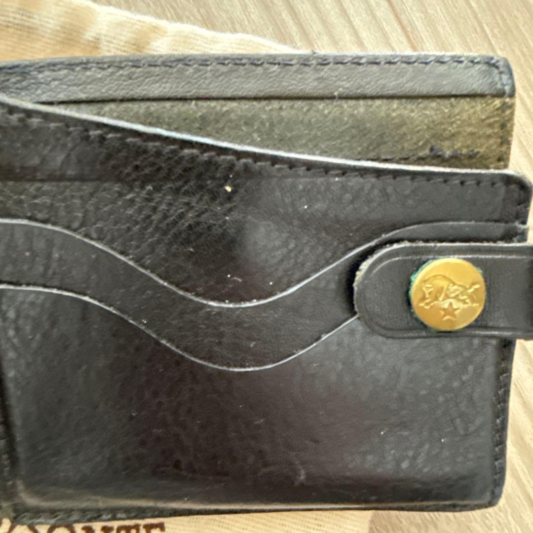 IL BISONTE 黒 レザー 二つ折り財布