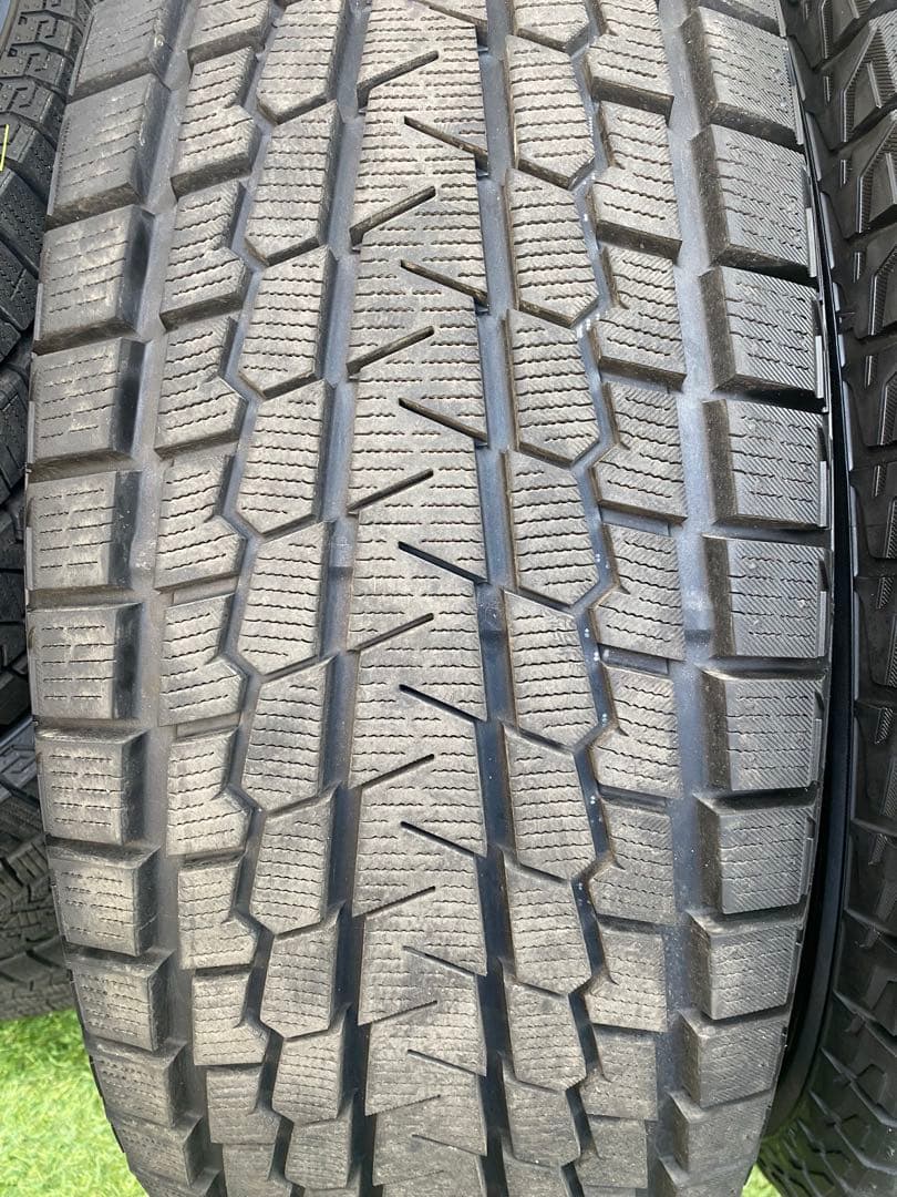 走行1000㌔！YOKOHAMA 265/65R18 ICEGUARD