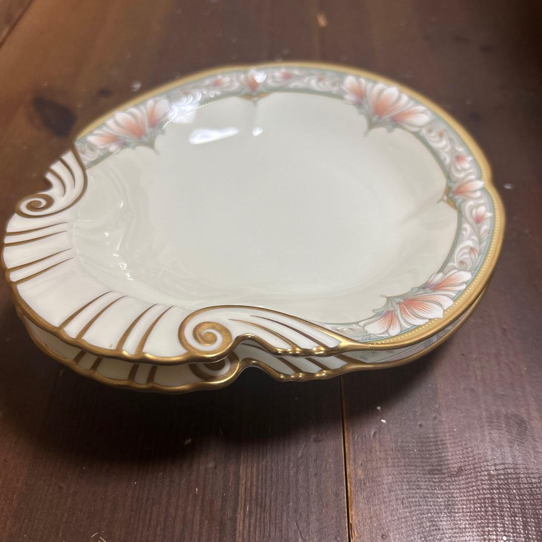 ノリタケ バリモア シェルディッシュ　金彩　花柄　2種
