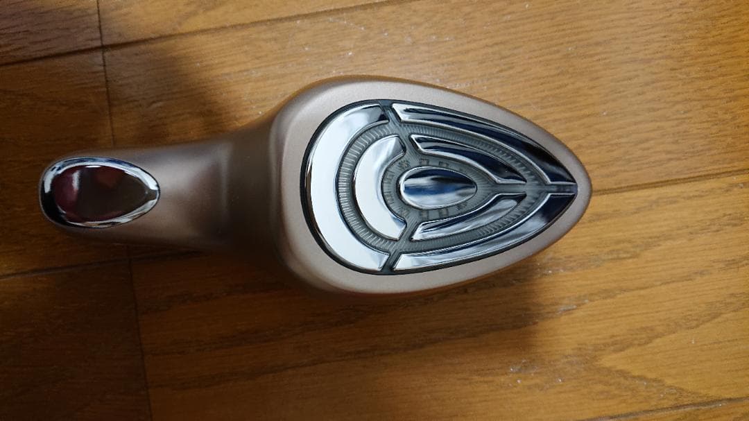 【超美品！】MEラボンエクラ IKKOプロデュース 美顔器