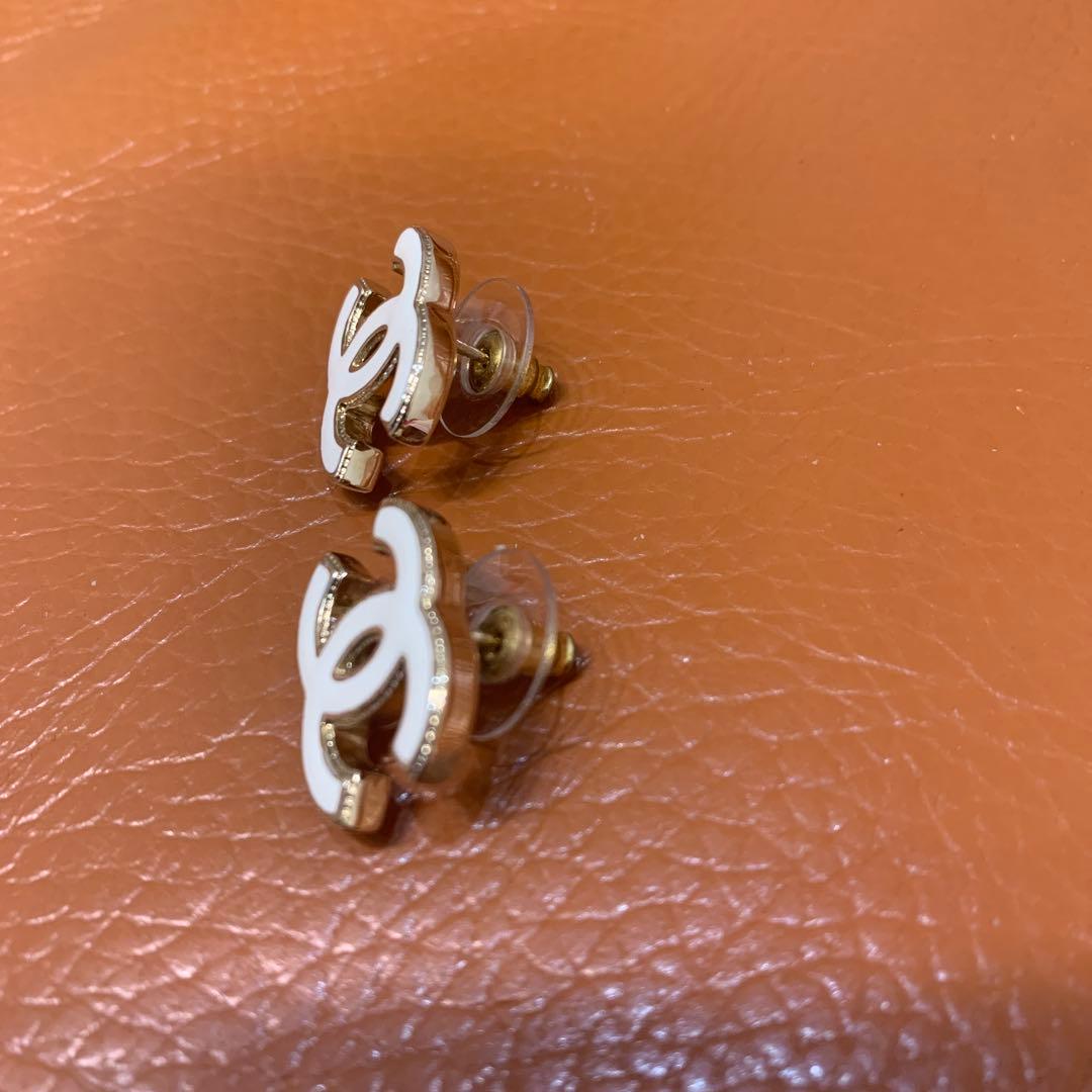 CHANEL シャネル　ココマーク ピアス