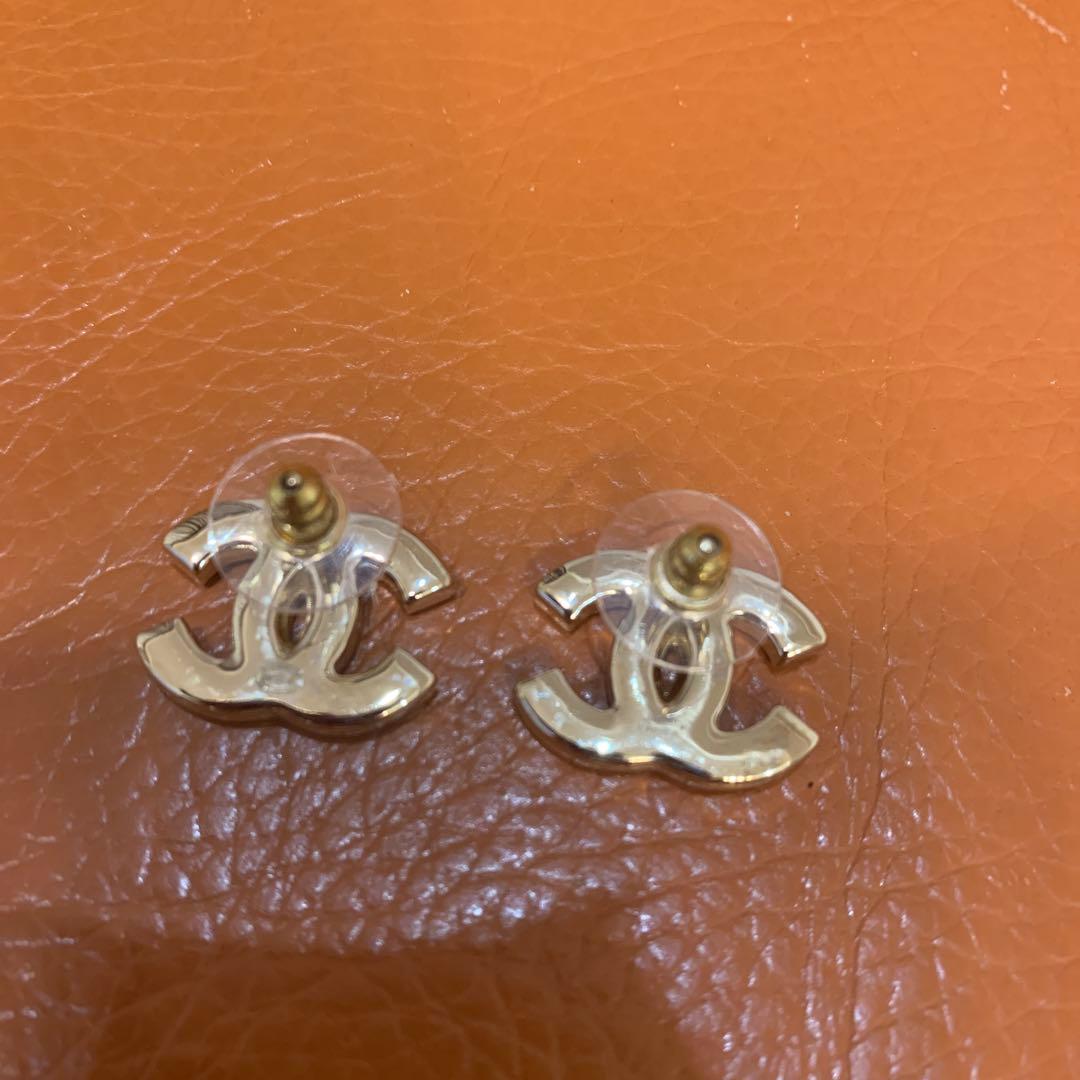 CHANEL シャネル　ココマーク ピアス