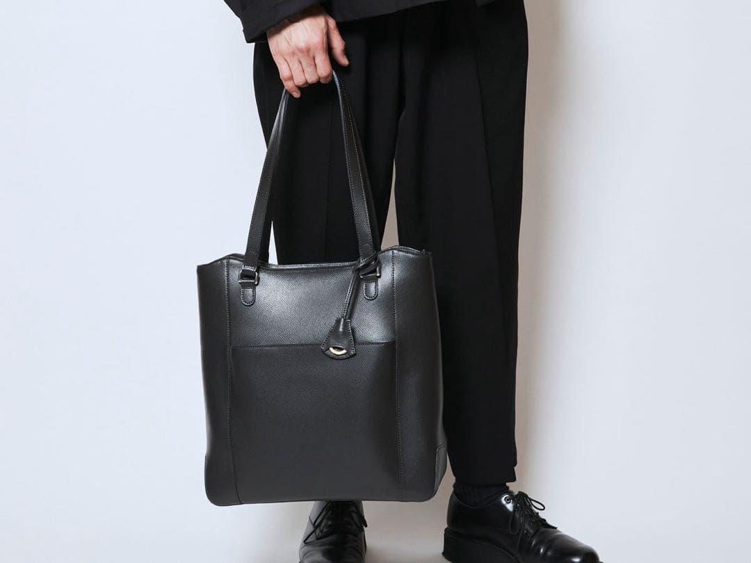 新品⬛︎aniary⬛︎レザートートバッグ⬛︎キーリング⬛︎ブラック⬛︎ビジネス⬛︎底鋲