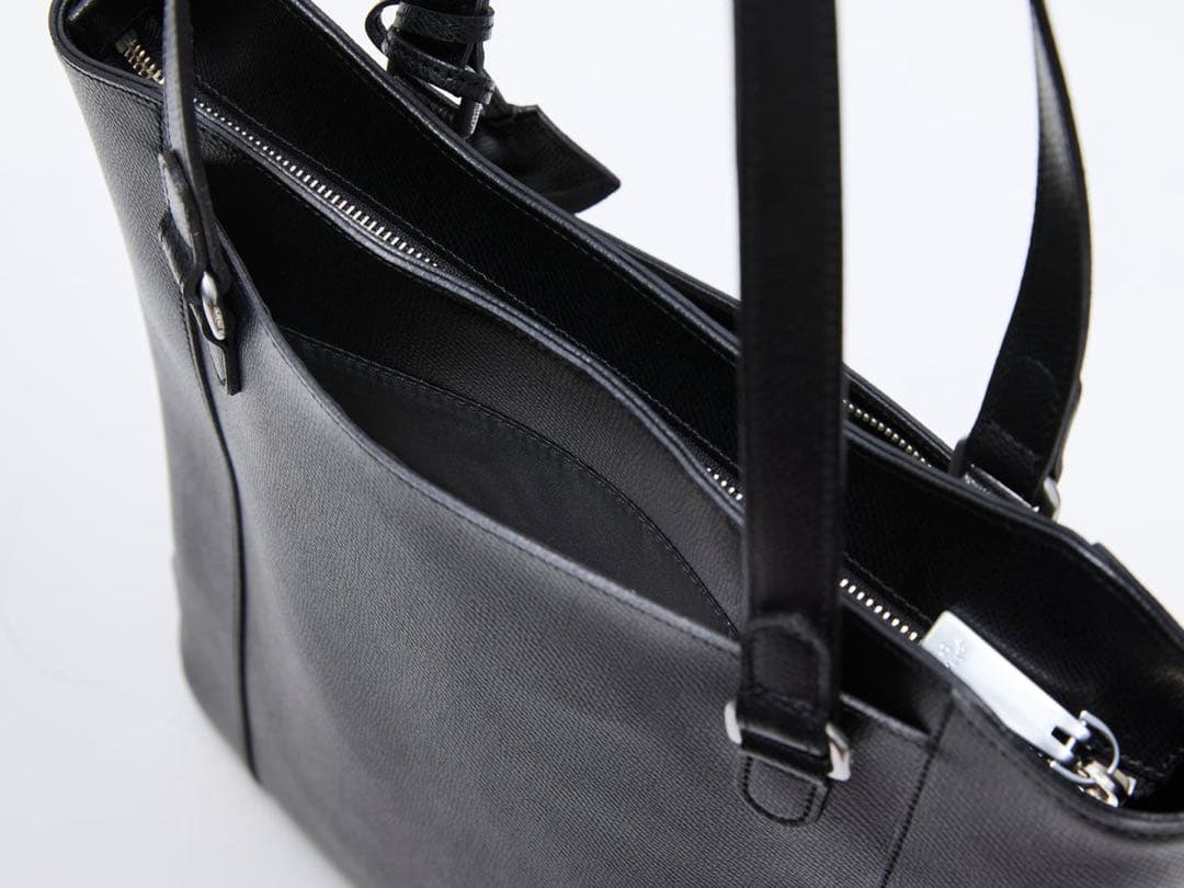 新品⬛︎aniary⬛︎レザートートバッグ⬛︎キーリング⬛︎ブラック⬛︎ビジネス⬛︎底鋲