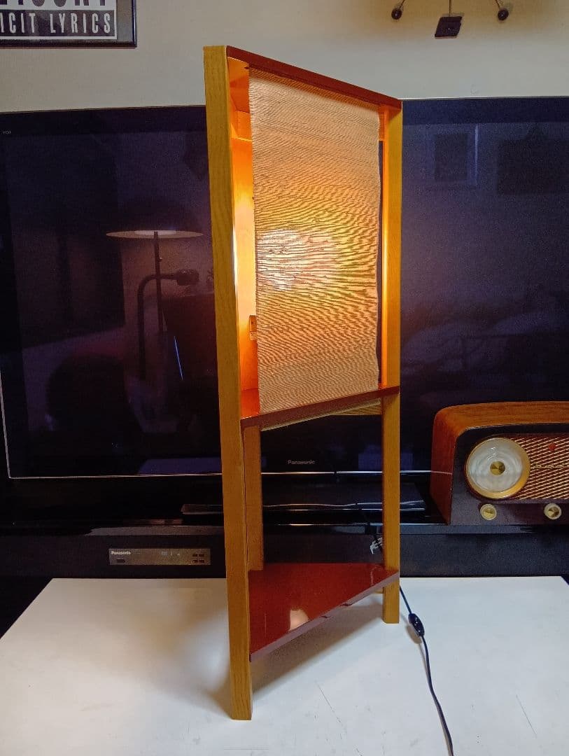 DCS CORP　和モダン　デザイナーズ　朱色　三角　サイドラック　フロアランプ