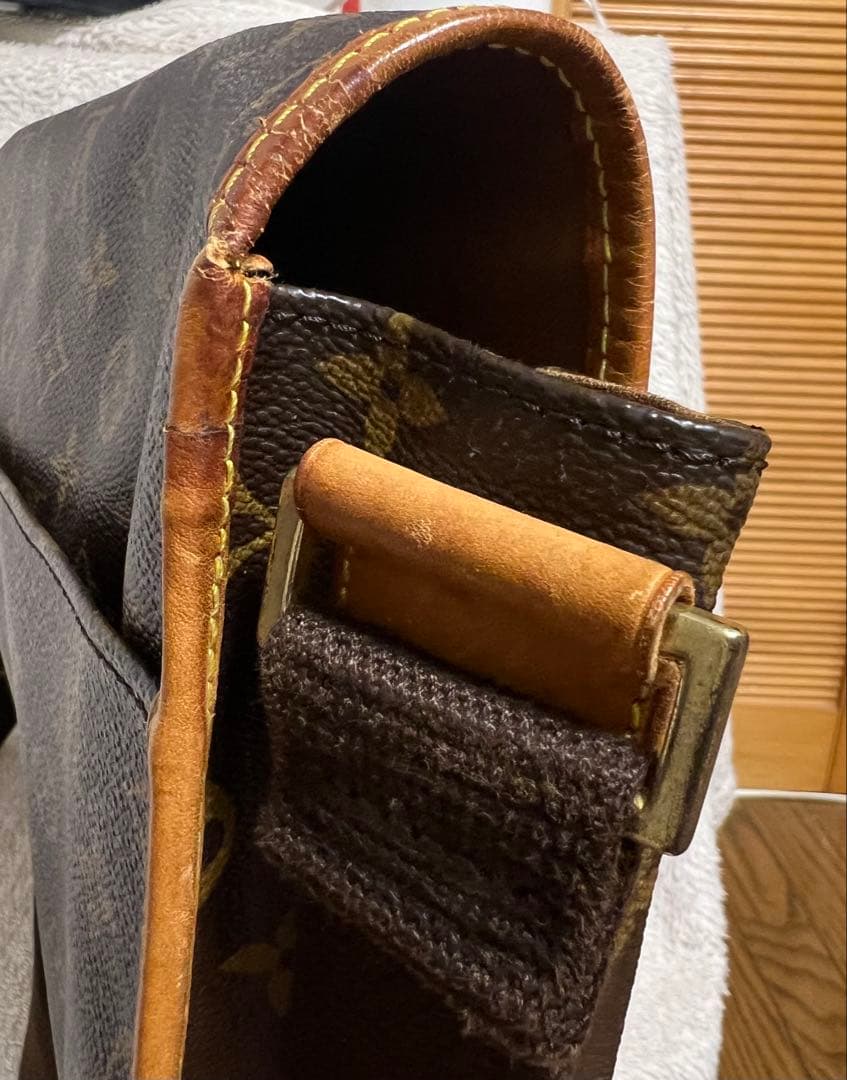 LV ルイヴィトン モノグラム アベス メッセンジャーバッグ