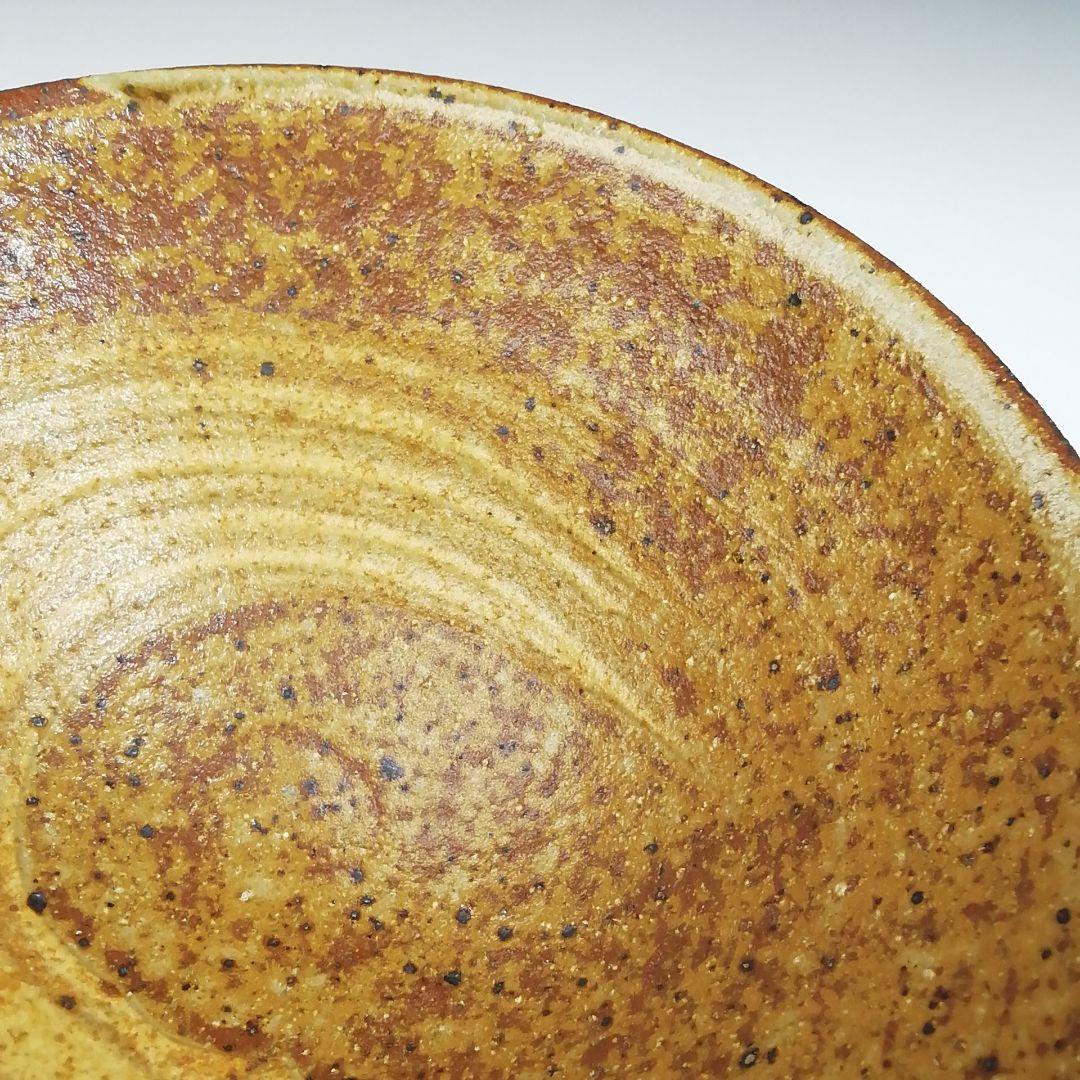 Ｔ７０１　茶碗　『刷毛目黄瀬戸茶碗』『椿窯　五島哲』　共箱　抹茶碗　茶道具