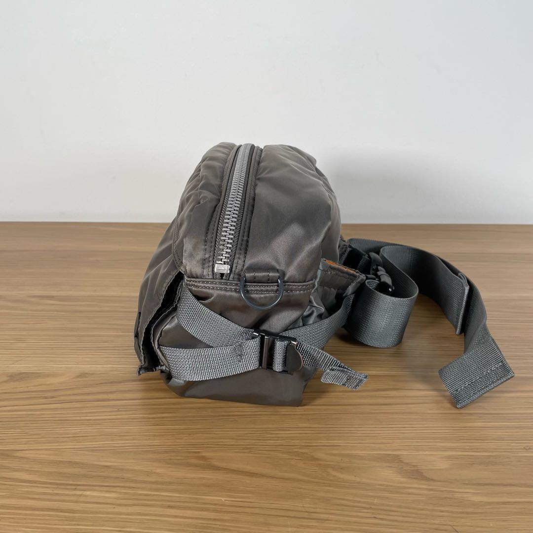 ポーター　ウエストポーチ　ウエストバッグ　ボディバッグ　グレー