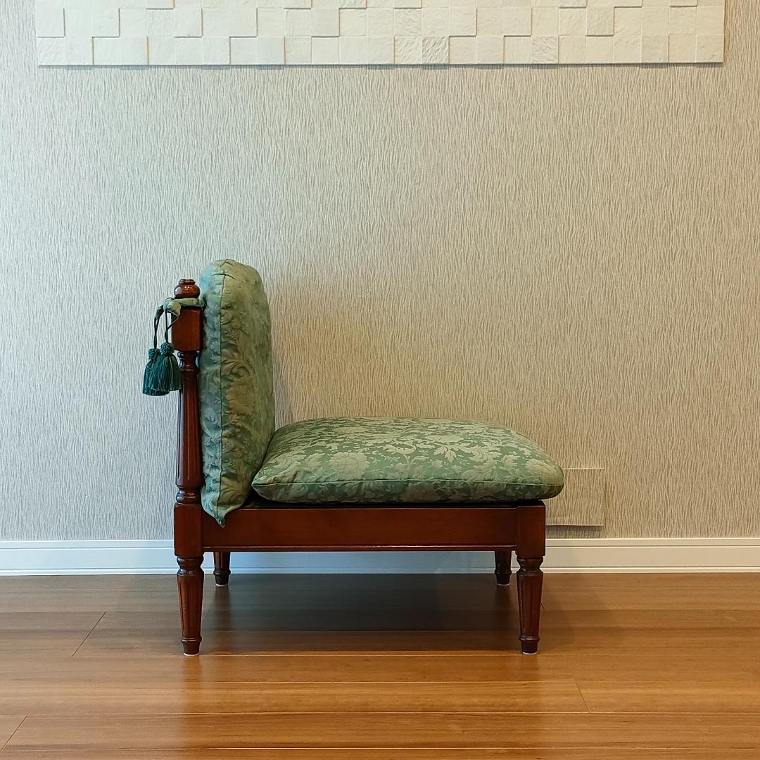 アンティーク　一人掛けソファ　ミントグリーン　ローチェア①