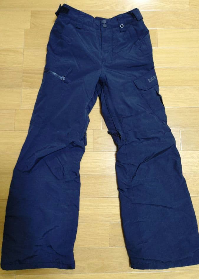 Burton 子ども用スノーボードウェア上下セット　120cm、140cm