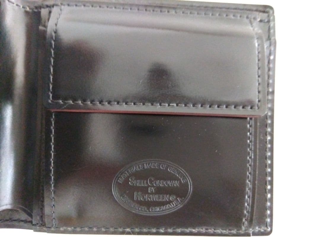 ガンゾ シェルコードバン２　小銭入れ付き 二つ折り財布　黒