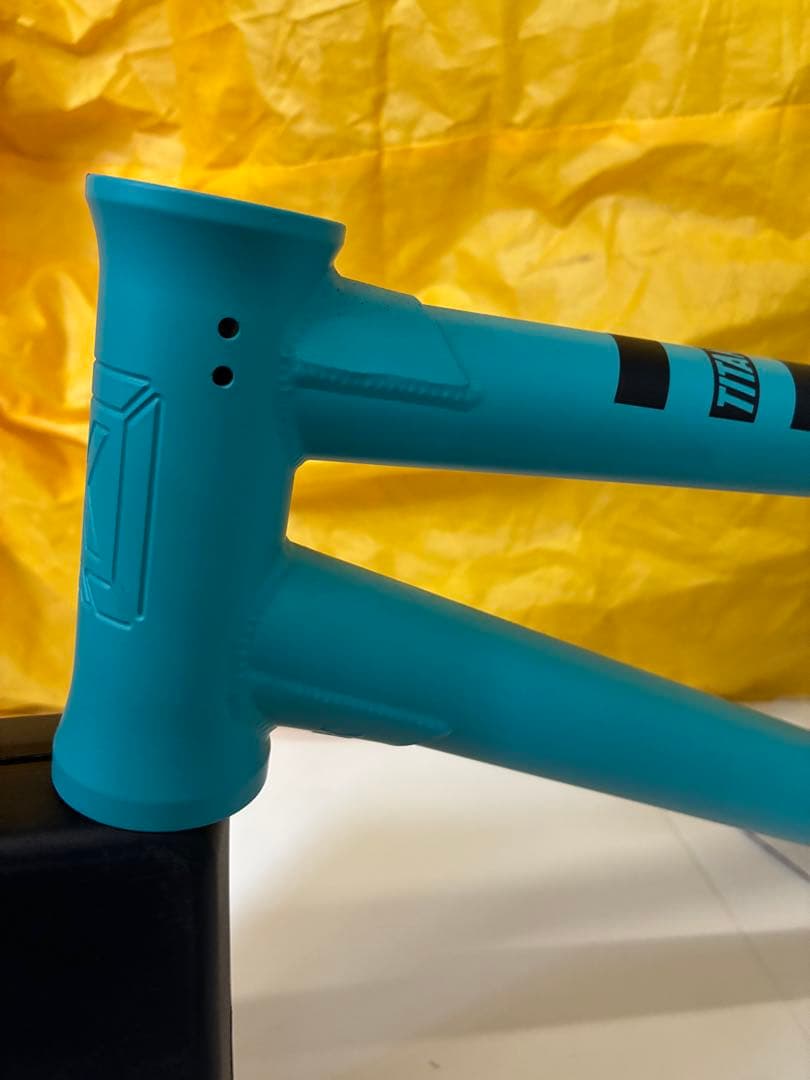 間も無く出品終了！軽量BMXフレーム 「KINK BMX 」TITAN Ⅱ