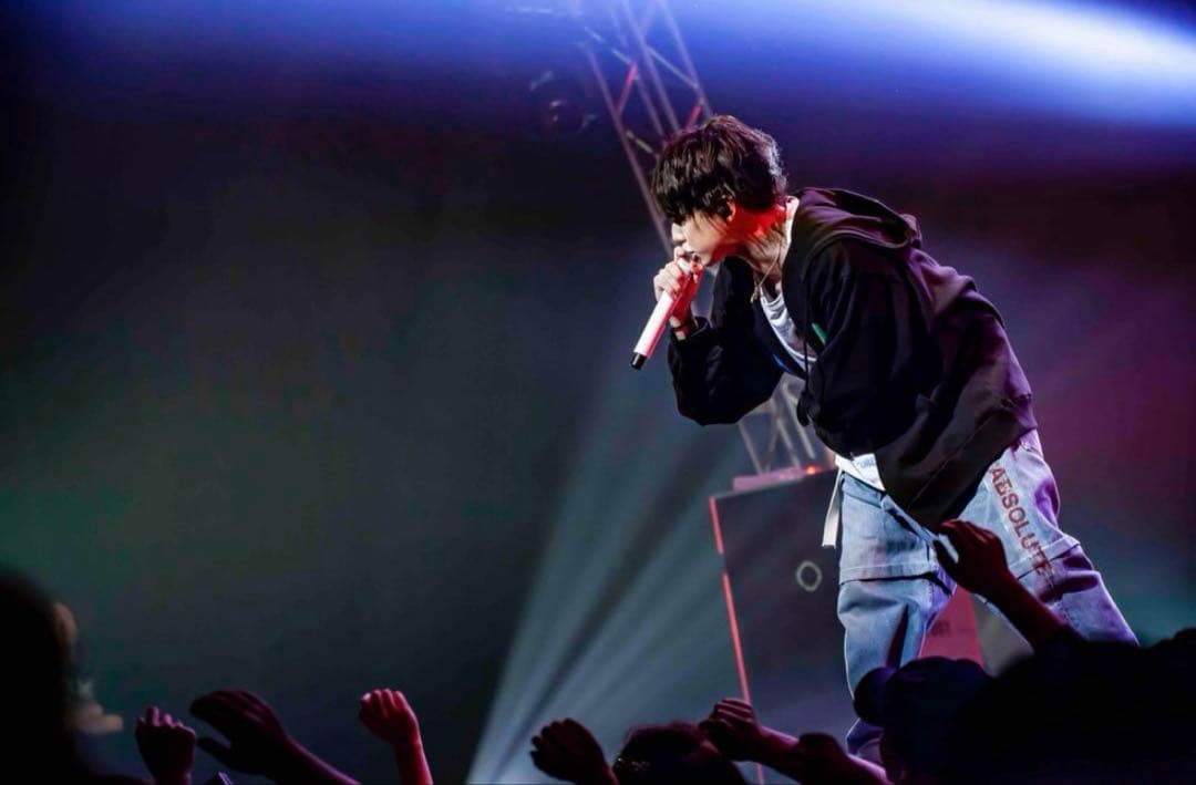 CHRISTIAN DADA パーカー　マイファスhiro着用