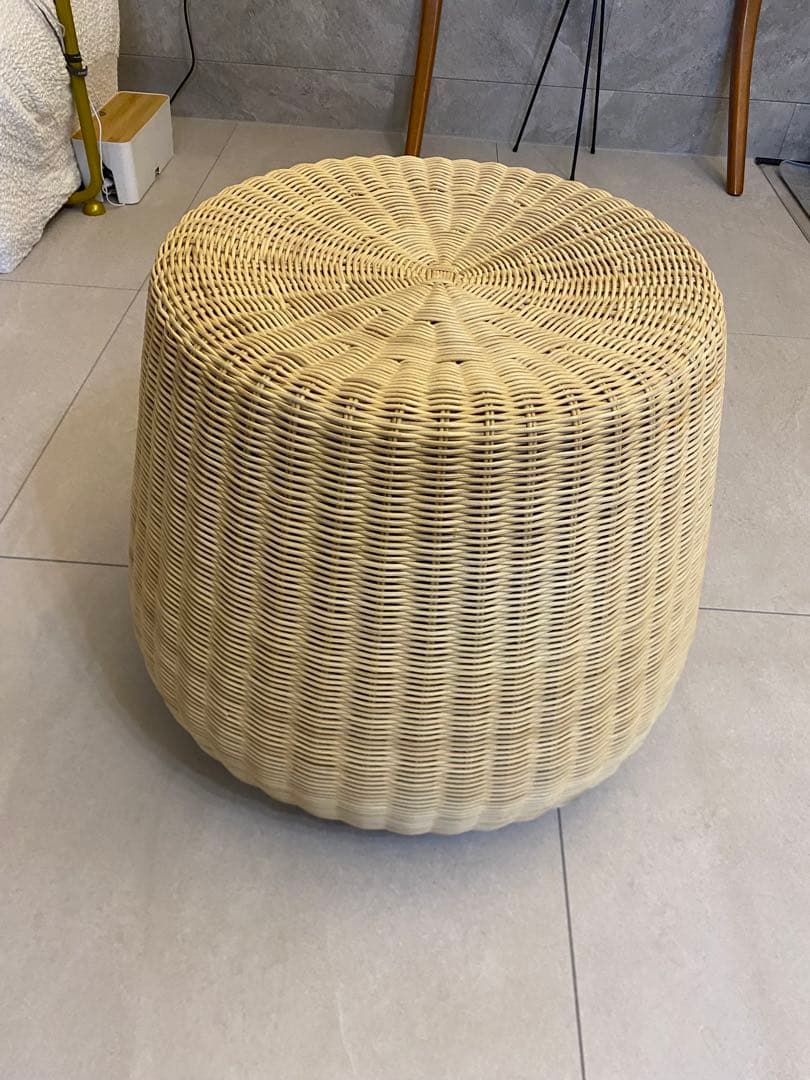 お値下げ！ラタン　籐　円形スツール