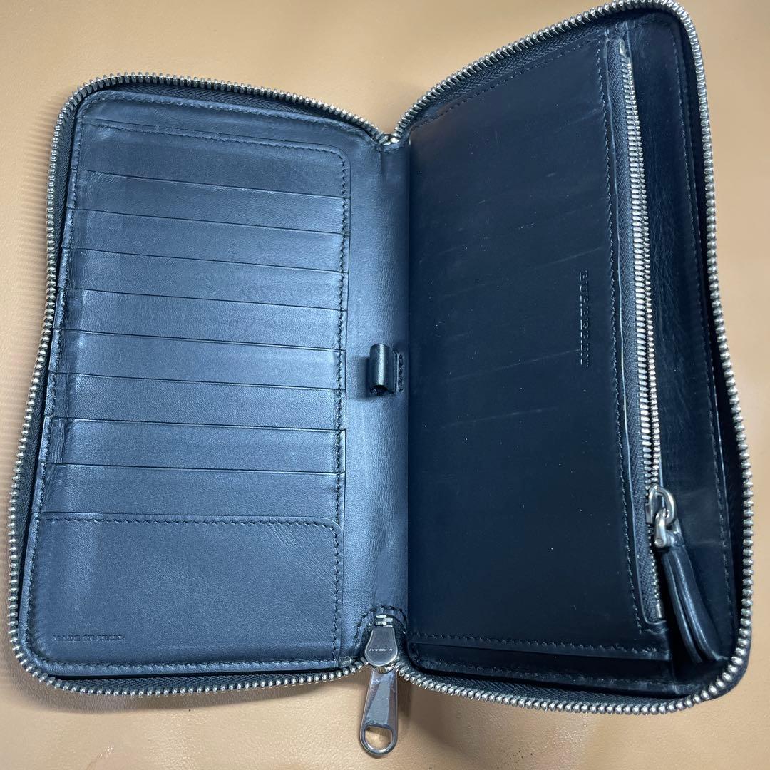 バーバリー　オーガナイザー　ラウンドファスナー