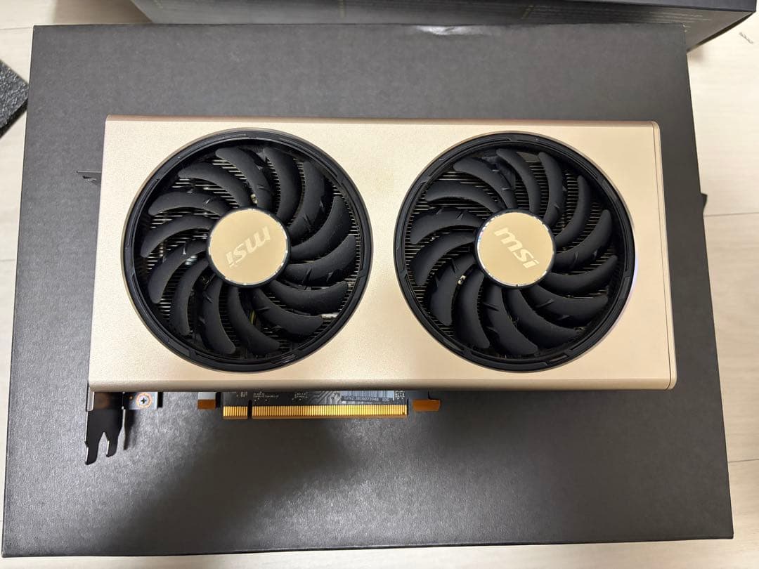 グラフィックボード・グラボ・ビデオカード MSI Radeon RX 5700 XT EVOKE OC