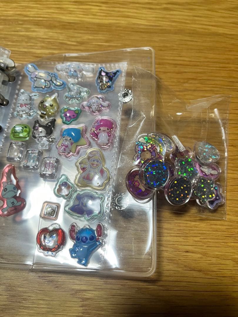 髙*ー様 シール帳　完成品　たまごっち　サンリオ等