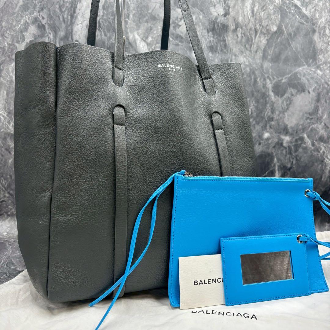 希望額変更中✨ BALENCIAGA エブリデイS トートバッグ