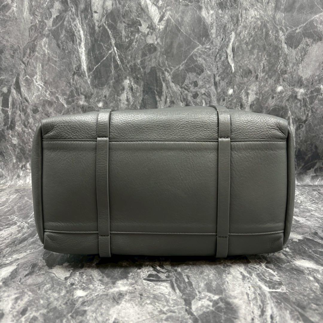 希望額変更中✨ BALENCIAGA エブリデイS トートバッグ