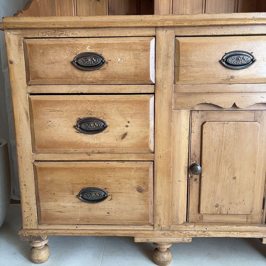 イギリス　アンティーク　シェルフ　サイドボード　キャビネット　英国　カップボード