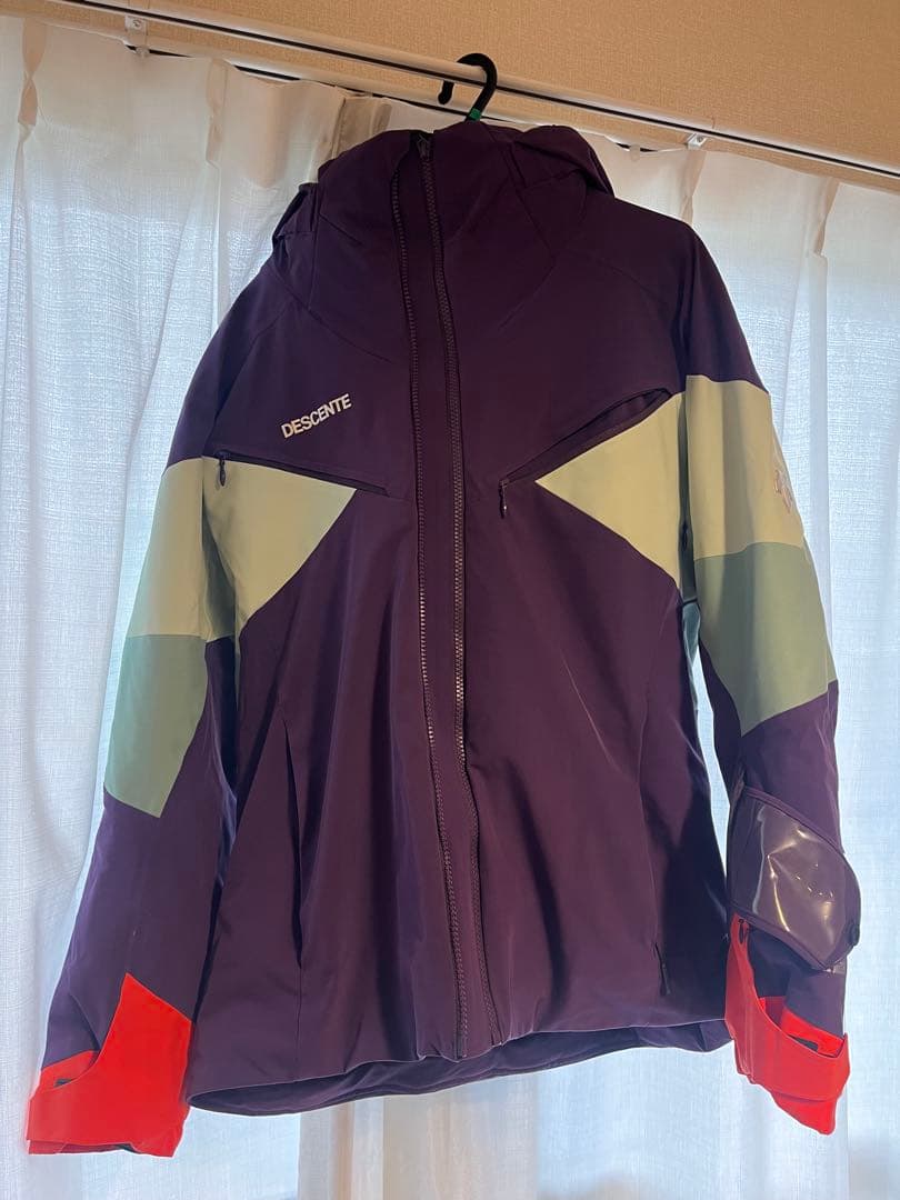 いっぺーDESCENTE スキーウェア フード付き 紫/緑/赤