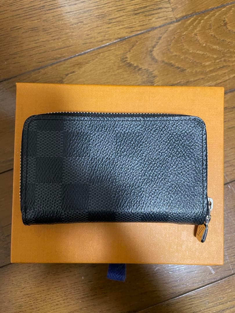 louis vuitton ケース　コンパクト財布