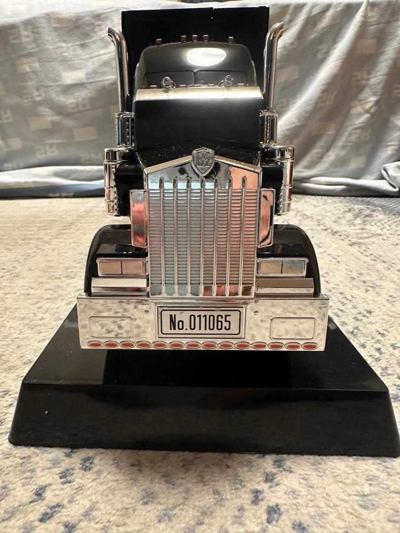 B'z COMPLETE SINGLE B トラックモデル