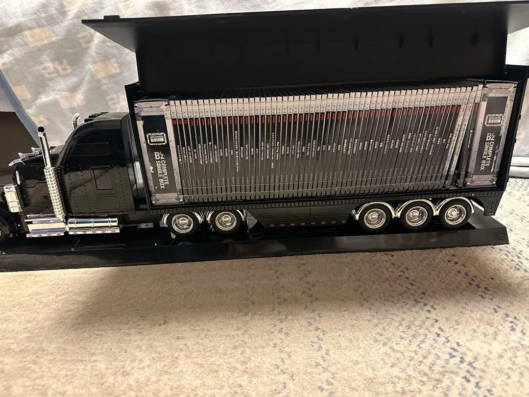 B'z COMPLETE SINGLE B トラックモデル