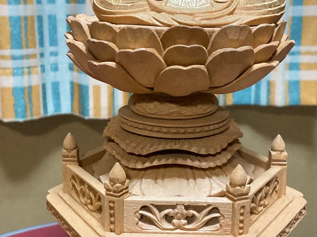 仏像／楠造り・阿弥陀如来座像　新品・現状品【高さ33cm 幅／12cm 美品】。