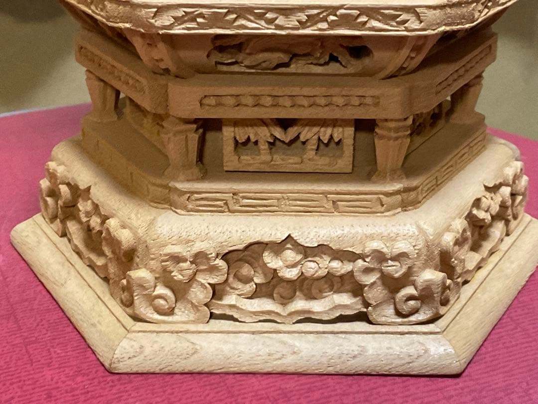 仏像／楠造り・阿弥陀如来座像　新品・現状品【高さ33cm 幅／12cm 美品】。